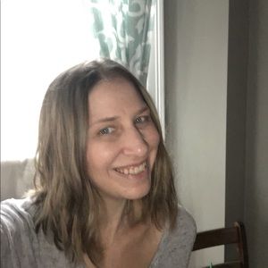 Meet your Posher, Angie